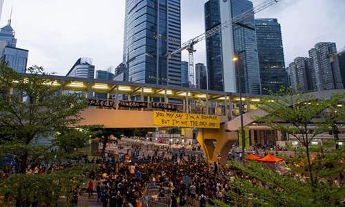 Cuộc biểu tình tại hong Kong những ngày qua đã khiến doanh số bán lẻ của các mặt hàng cao cấp sụt giảm nghiêm trọng