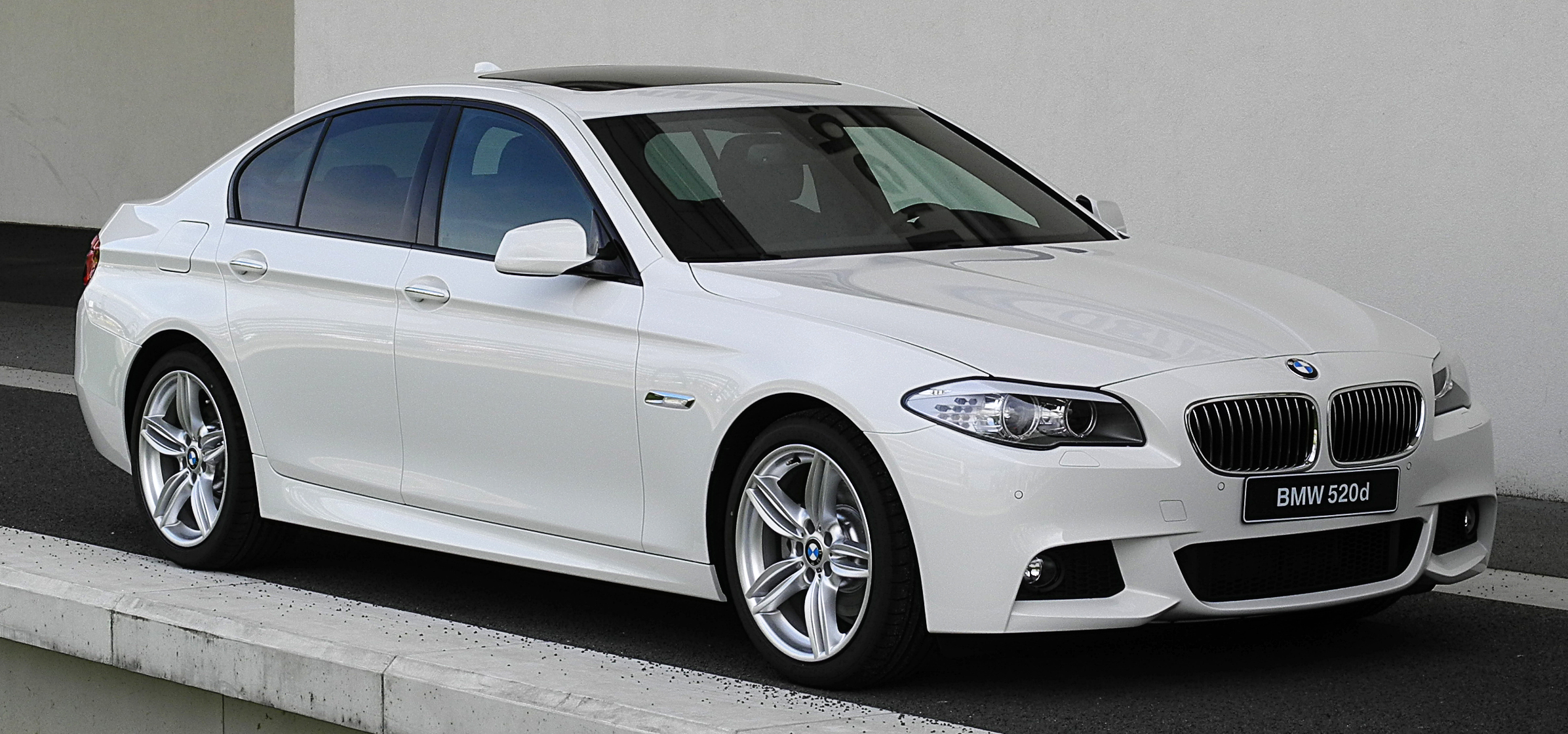 Doanh thu của BMW từ thị trường Trung Quốc chủ yếu đến từ những dòng xe sang trọng: BMW 5 series