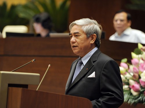 Bộ trưởng Nguyễn Quân trả lời chất vấn trước Quốc hội