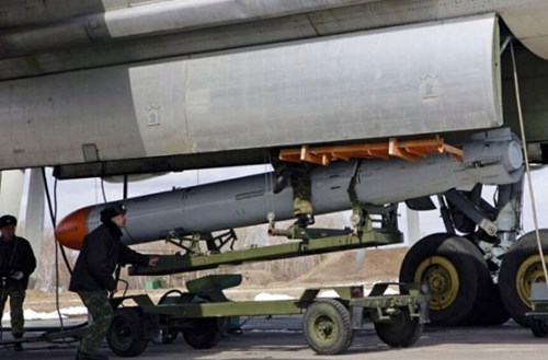 Tên lửa hành trình Kh-555 cũng được sử dụng để tiêu diệt IS
