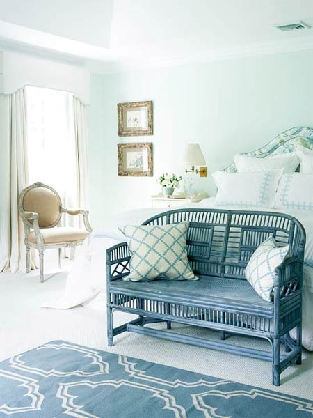 Vẻ đẹp tinh tế của căn phòng với sự kết hợp của màu xanh bọt biển, xanh thủy triều và trắng bọt xà phòng