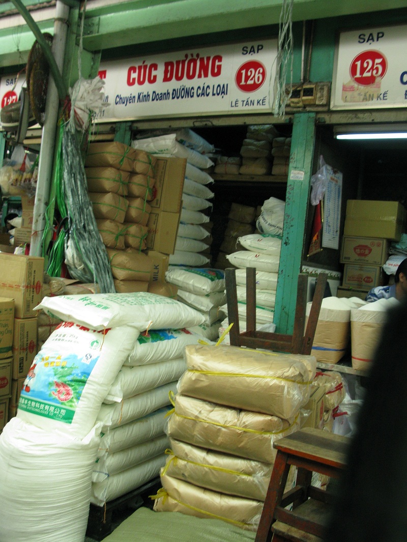 Buôn bán bột ngọt Trung Quốc kém chất lượng công khai, tràn lan cận dịp tết