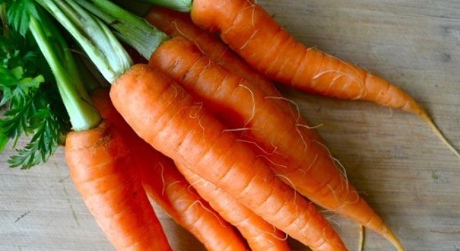 Cách phân biệt cà rốt Trung Quốc và cà rốt Việt Nam
