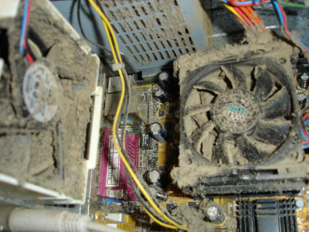 Cách tản nhiệt cho máy tính cần thiết phải vệ sinh sạch sẽ các bộ phận