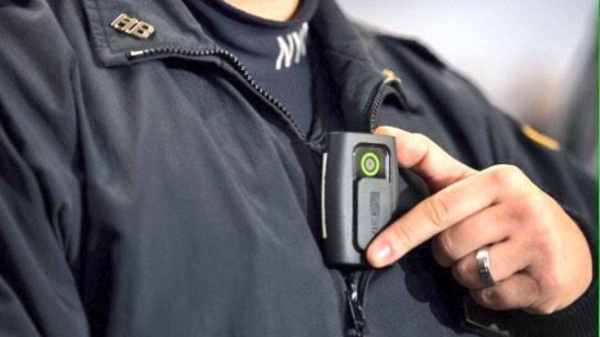 Chiếc camera theo dõi cá nhân trang bị cho cảnh sát này sẽ cung cấp thêm bằng chứng cho các cuộc điều tra