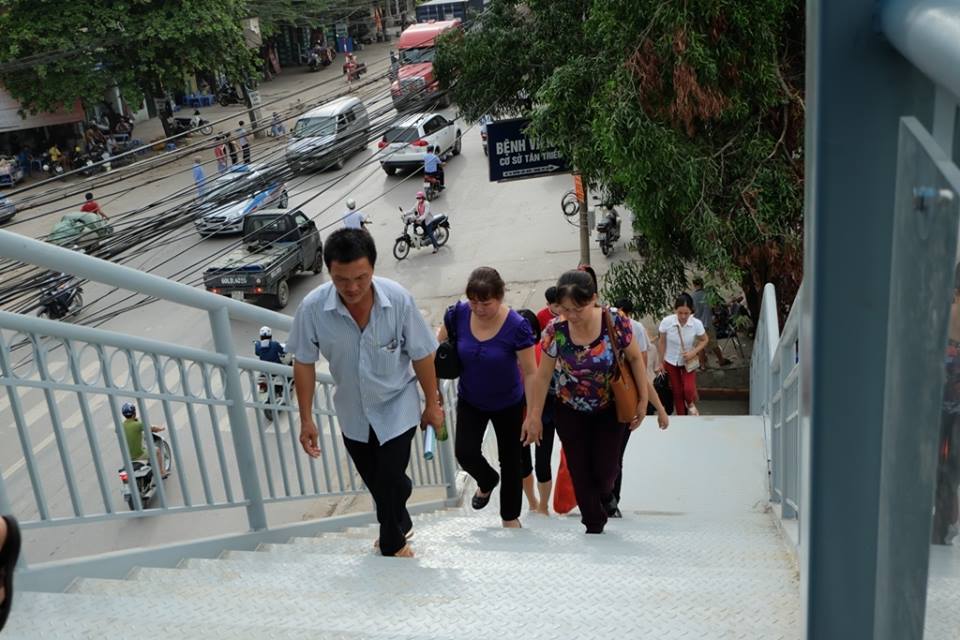 Cầu vượt viện K sau tâm thư gửi Bộ trưởng Đinh La Thăng