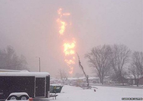 Vụ cháy tàu chở dầu xảy ra ở bang Virginia, Mỹ