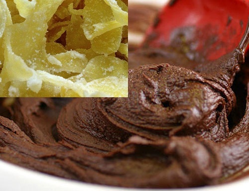 Có thể nhúng mứt gừng vào Chocolate đun chảy để có món mứt gừng thơm ngon và bổ
