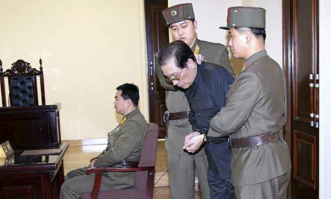 Ông Jang Song Thaek bị Chủ tịch Triều Tiên Kim Jong Un hạ lệnh bắt giữ và xử tử trong vòng chưa đầy 1 tuần