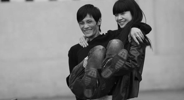 Chuyện gã chồng xăm trổ, thích cởi trần của 'bà trùm' chân dài HN Chuyện gã chồng xăm trổ, thích cởi trần của 'bà trùm' chân dài HNChuyện gã chồng xăm trổ, thích cởi trần của 'bà trùm' chân dài HN