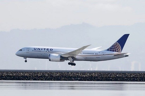 Hãng United Airlines cho rằng việc yêu cầu gia đình có con tự kỷ rời máy bay là vì sự an toàn và thoải mái của các hành khách khác