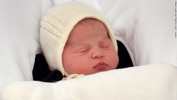  Tên của công chúa nhỏ nước Anh đã được rất nhiều người đặt cược từ khi cô bé chào đời (02/5)
