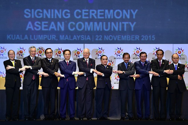 Cộng đồng kinh tế ASEAN (AEC) tạo ra một thị trường chung rộng lớn, mở ra nhiều cơ hội và thách thức