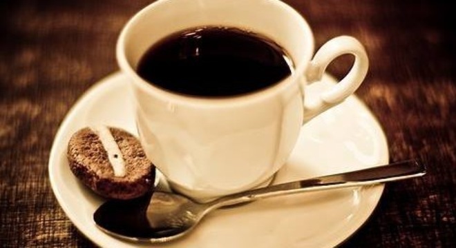 tác dụng của cà phê là tạo hưng phấn, kéo dài tuổi thọ