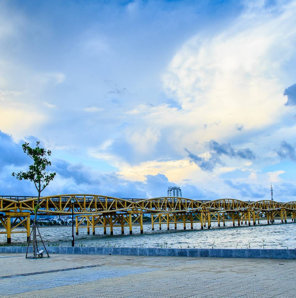 Cầu Nguyễn Văn Trỗi - điểm check-in mới nổi của giới trẻ Đà Nẵng