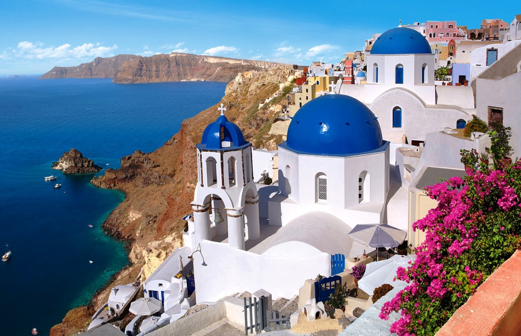 Chu du Hi Lạp và khám phá những ngôi nhà nấm ở Santorini