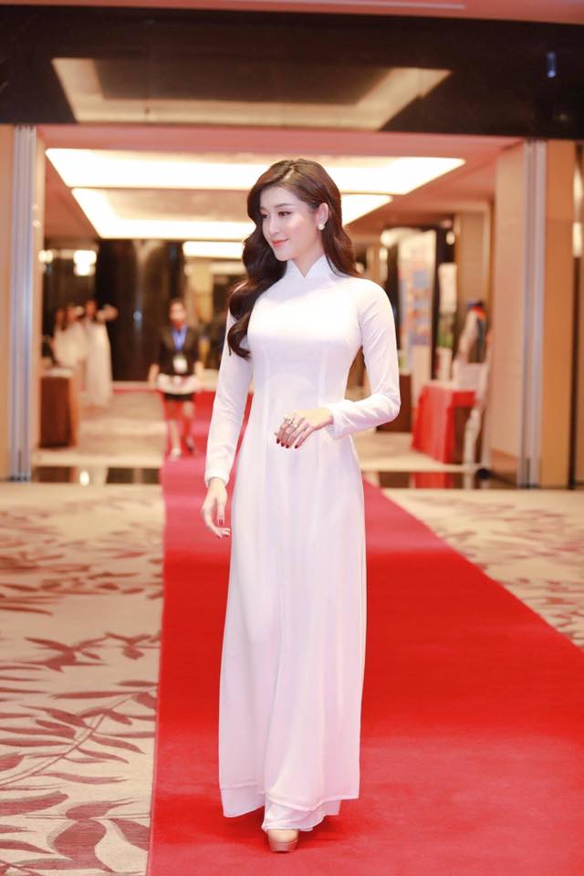 Ngắm nhan sắc sao Việt khi mặc áo dài