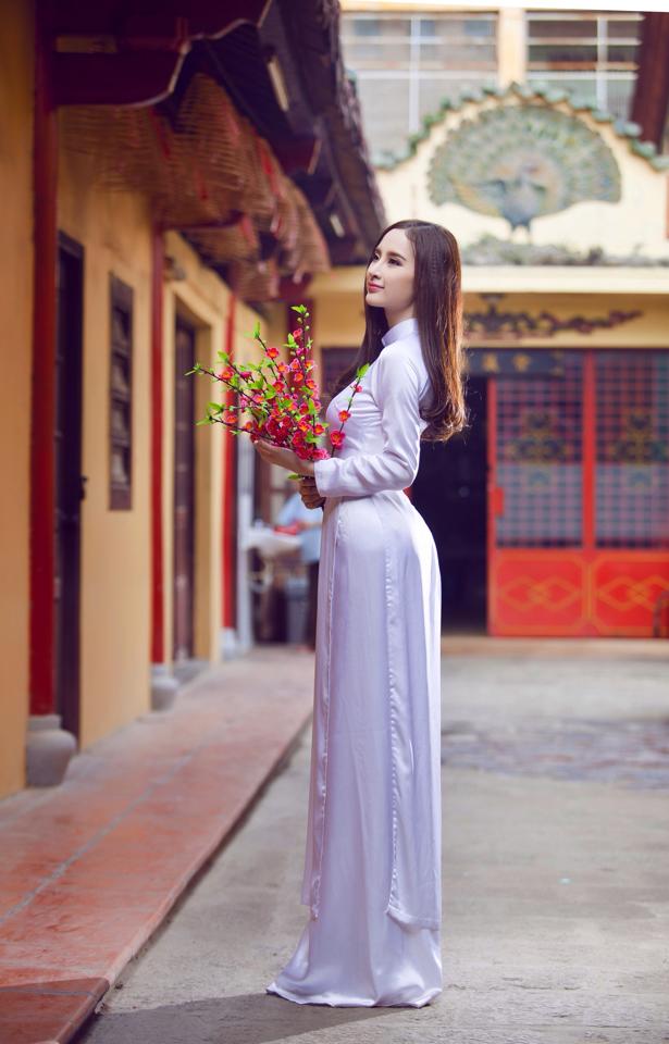 Ngắm nhan sắc sao Việt khi mặc áo dài