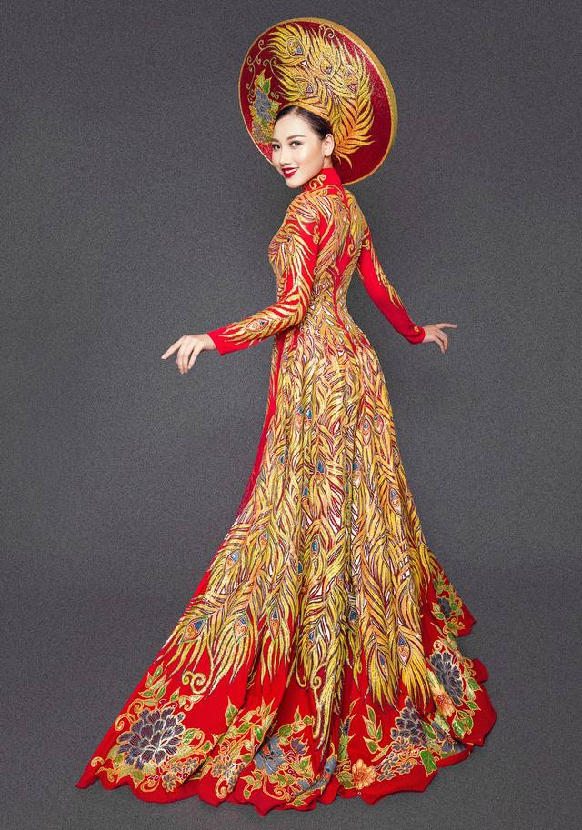 Hoàng Thu Thảo khoe trang phục dân tộc lộng lẫy tại Hoa hậu châu Á Thái Bình Dương