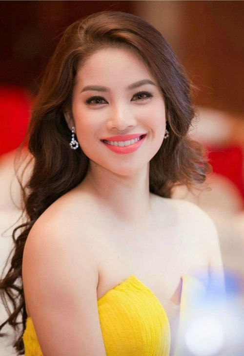Những bí kíp 'thần thánh' giúp Hoa hậu Phạm Hương luôn trẻ trung