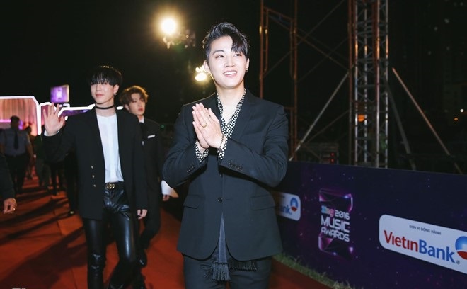 Phạm Hương đẹp tựa nữ thần trên thảm đỏ Zing Music Award 2016 Phạm Hương đẹp tựa nữ thần trên thảm đỏ Zing Music Award 2016