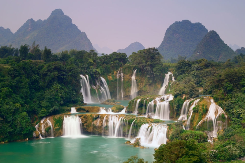 Bản Giốc lọt top những thác nước đẹp nhất thế giới do báo Nga bình chọn