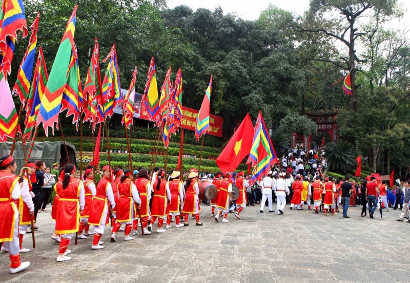 Giỗ Tổ Hùng Vương mùng 10/3 âm lịch hằng năm được nhiều người dân Việt mong đợi vì đây là ngày để nhân dân ta thể hiện lòng biết ơn, thành kính với nguồn cội.