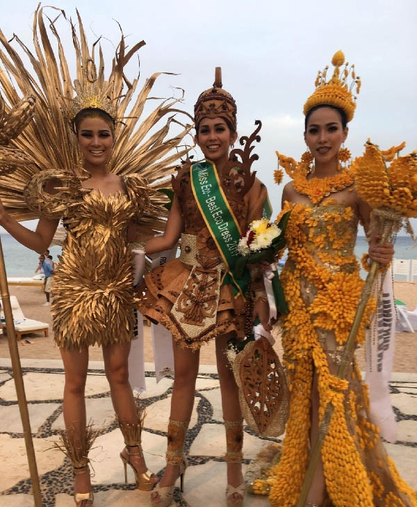 Nguyễn Thị Thành lọt top 3 trang phục đẹp nhất Hoa hậu Môi trường quốc tế 2017