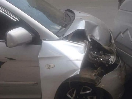 Tai nạn giao thông ngày 28/10: Chở vợ đi đẻ, diễn viên Hiệp Gà đâm nát đầu ô tô