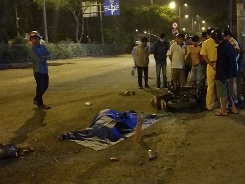 Tai nạn giao thông nghiêm trọng ngày 2/11: Thiếu nữ 14 tuổi bị xe đầu kéo cán qua người