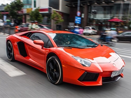 Khám phá bộ siêu tập siêu xe của đại gia Cường đô la