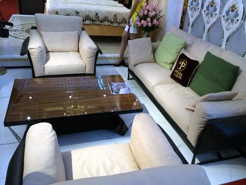 Ngỡ ngàng bộ sofa đơn giản có giá hơn 1 tỷ đồng