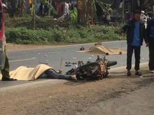 Tai nạn giao thông ngày 7/1: Xe máy tông trực diện xe khách, 2 thanh niên tử vong
