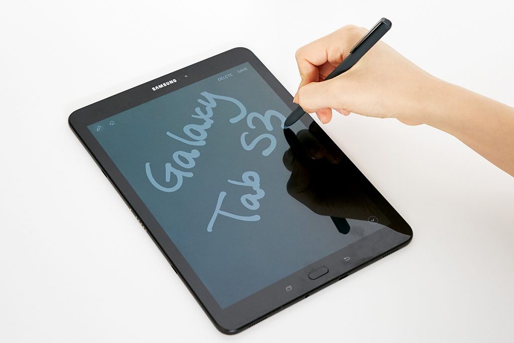 Samsung Tab S3 và iPad Pro: đâu mới là 'lựa chọn sáng suốt'?