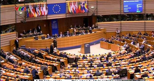 Nghị viện châu Âu trong phiên họp ngày 1/3. Ảnh: VTV