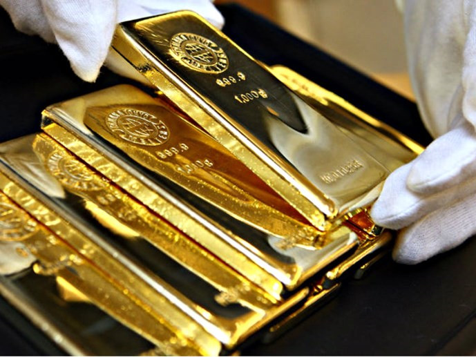 Giá vàng trong nước giảm theo đà giảm của vàng thế giới.