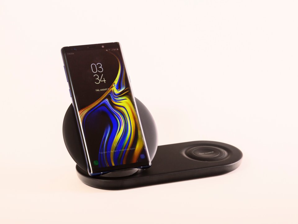 cac-diem-giong-va-khac-nhau-giua-galaxy-s9-va-galaxy-note-9