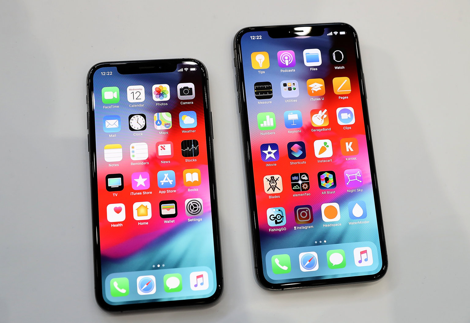 4-chiec-smartphone-moi-dep-long-lanh-trinh-lang-trong-nam-2019