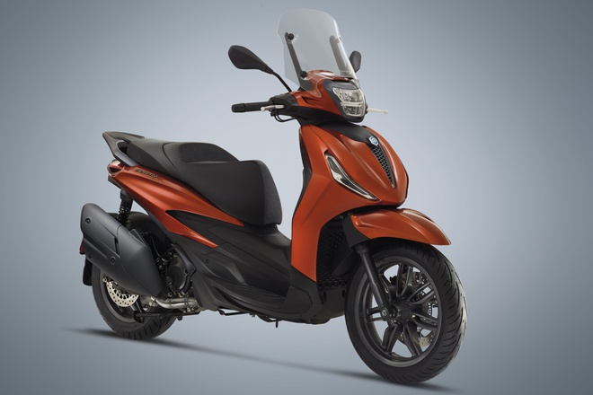 Ra mắt Piaggio Beverly đời 2021: Có 2 tùy chọn động cơ, trang bị nhiều tính năng hiện đại