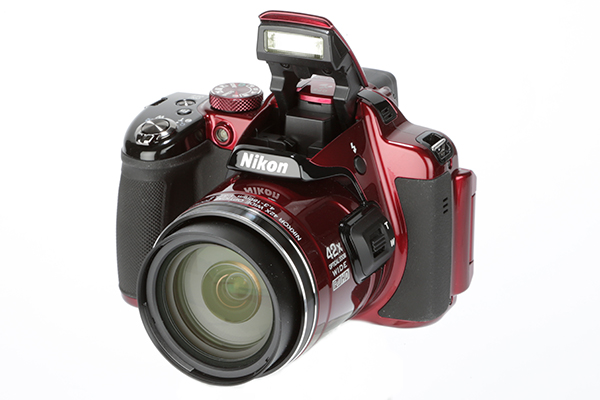 Nikon Coolpix P520 sử dụng ống kính tốt, có thể dùng để chụp nhiều bức ảnh đa dạng