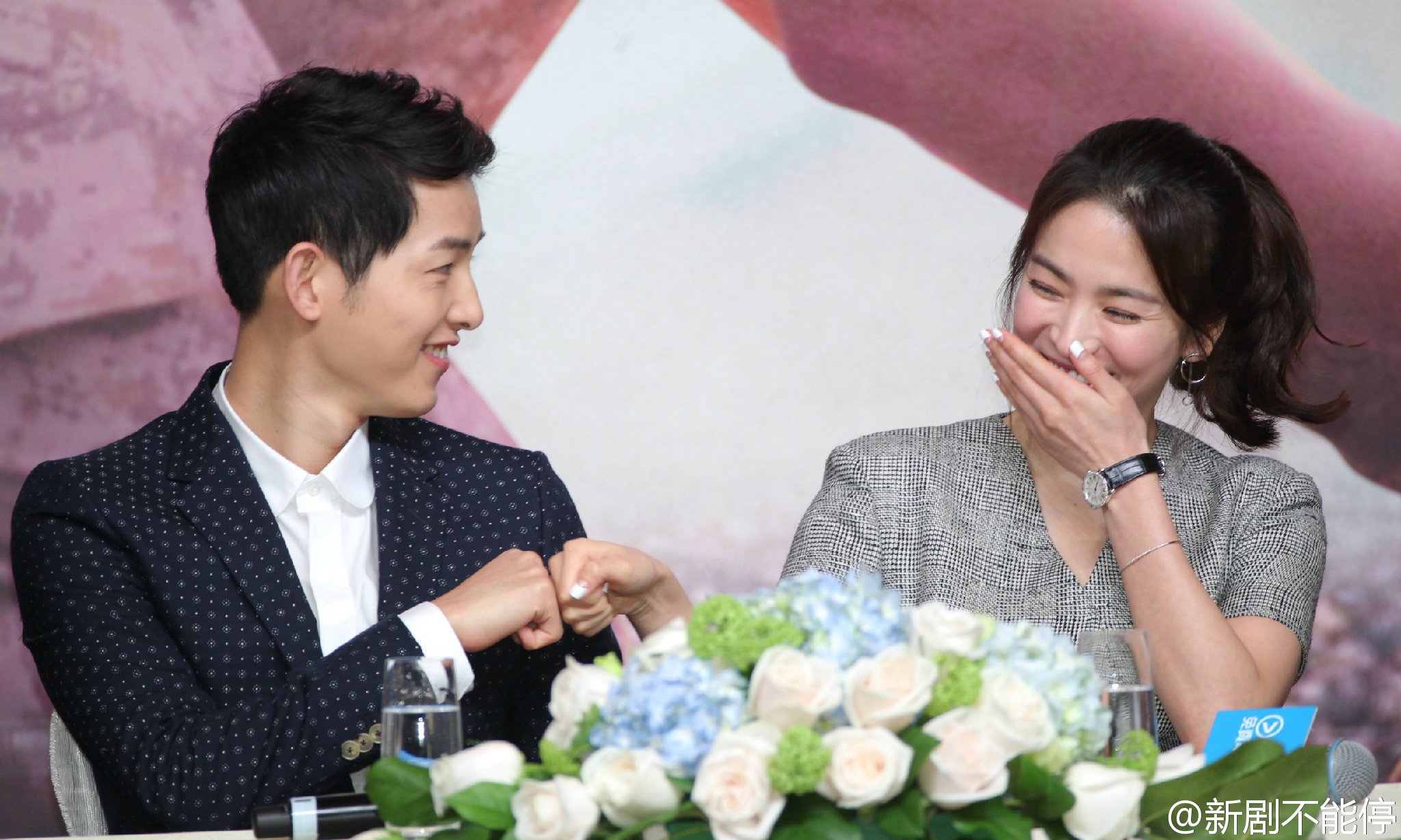 Diễn viên Song Joong Ki và Song Hye Kyo quảng bá phim ở Trung Quốc