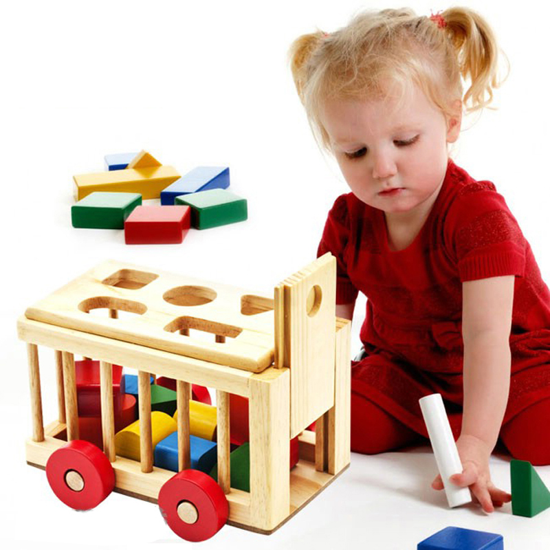 Xe thả cũi đồ chơi rất phù hợp để làm đồ chơi cho bé 7 tháng tuổi