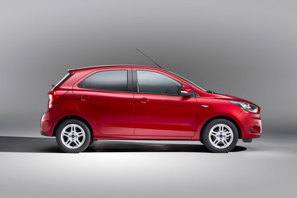 Nếu cảm thấy Ford Ka+ 2016 có nét quen thuộc, bạn đã đúng. Trên thực tế, Ford Ka+ 2016 chính là phiên bản đổi tên của Figo hiện đang được bày bán tại thị trường Ấn Độ. Do đó, Ford Ka+ 2016 bày bán tại thị trường châu Âu sẽ được sản xuất từ Ấn Độ. Ảnh: Trí thức trẻ