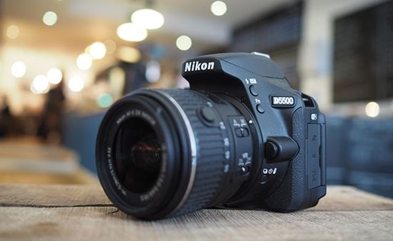 Máy ảnh Nikon D5500 