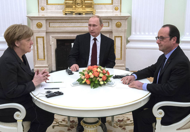 3 nhà lãnh đạo cùng thảo luận về vấn đề nội bô Ukraine