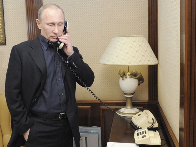 Tổng thống Nga Putin điện đàm với lãnh đạo Pháp, Đức về cuộc khủng hoảng Ukraine REUTERS