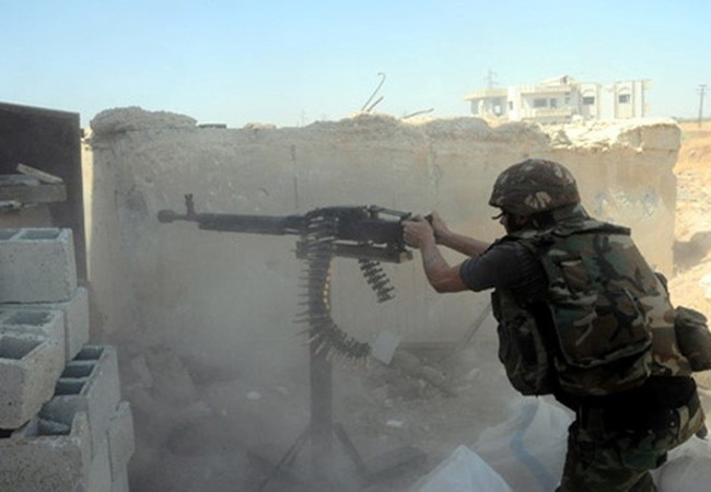 Binh sĩ Syria chiến đấu ở Deir Ezzor
