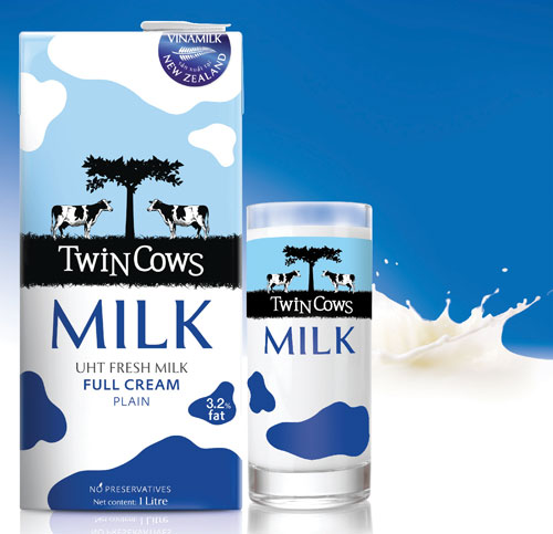 Các bà mẹ nên chọn loại sữa bò nguyên chất tự nhiên nếu như con trẻ phát triển khỏe mạnh và không gặp vấn đề về đường tiêu hóa. 