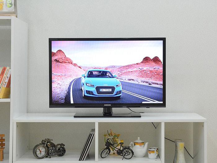 Tivi LED Samsung giá rẻ UA32FH4003 có thiết kế sang trọng, tinh tế với hình ảnh HD hiển thị rõ nét