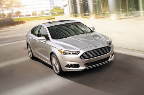 Ford Fusion 2014 là mẫu ô tô giá rẻ được đánh giá cao về mức độ an toàn và bán chạy tại Mỹ